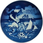 BG-CHI-1991-piatto-bing-grondahl-childrens-day-plate-fun-on-the-Beac-front
