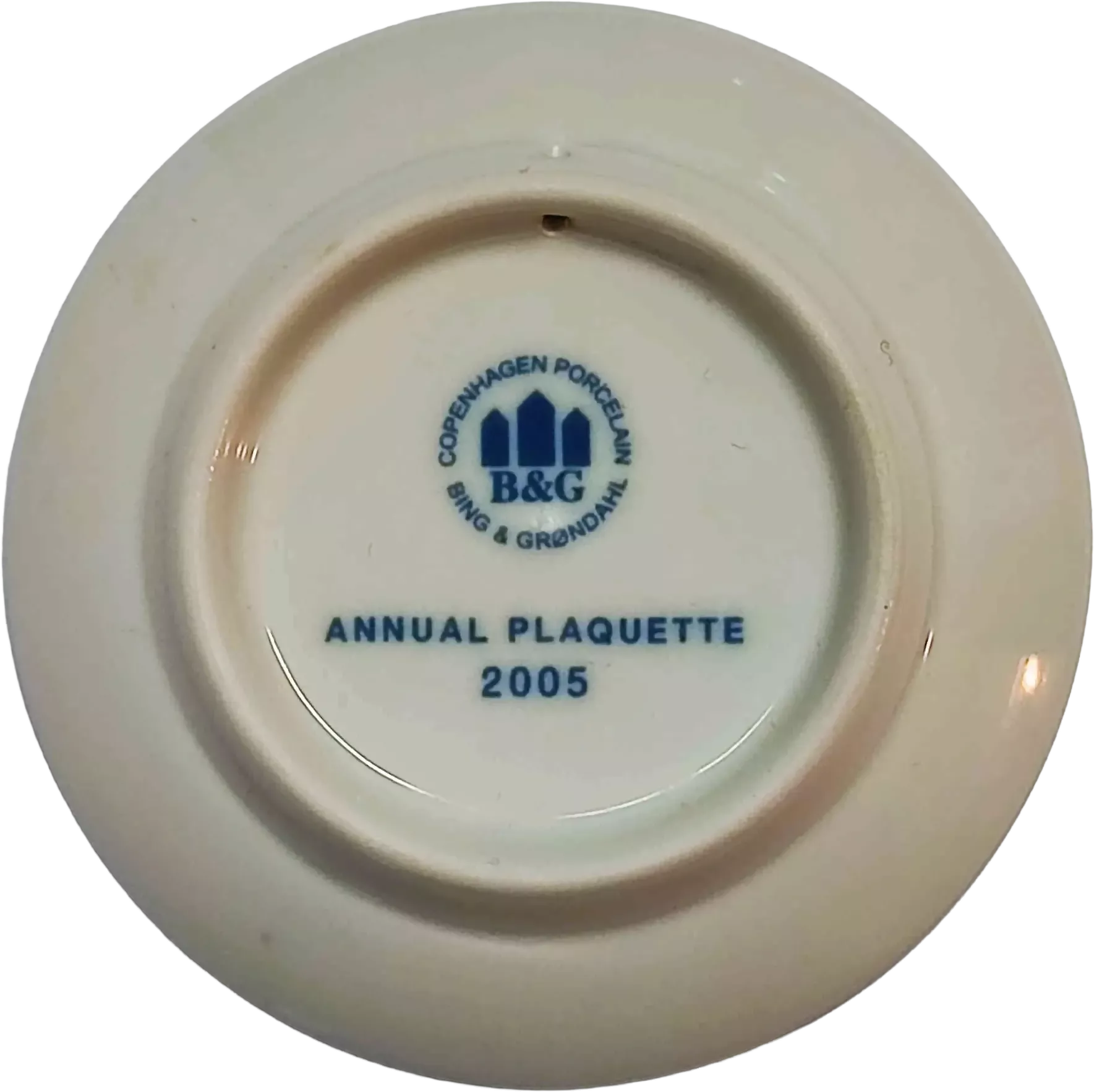 BG-CP-2005-christmas-plaquette-bing-grondahl-annual-feeding-the-birds-back